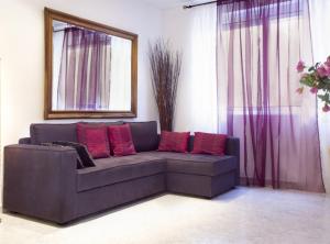A seating area at Portal Del Angel Barcelona Apartment