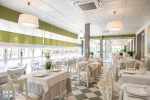 Restaurace v ubytování Hotel Grottamare