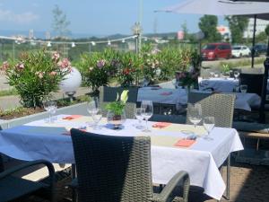 Εστιατόριο ή άλλο μέρος για φαγητό στο Swiss Hotel Krummen Eich Pratteln Free Parking