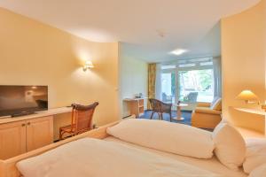 Gallery image of Emsland Hotel Saller See in Freren