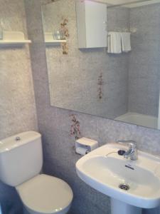 Gallery image of Hotel Comodoro in Portbou