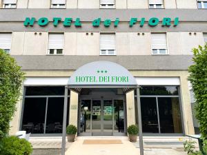 Majutusasutuse Hotel Dei Fiori fassaad või sissepääs