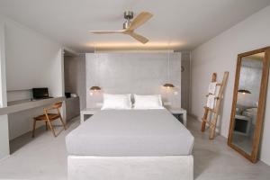 Gallery image of Thimari Lodge in Fira