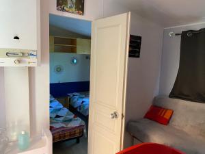 Gallery image of Mobilehome 3 chambres curistes camping piscine in Saint-Paul-lès-Dax
