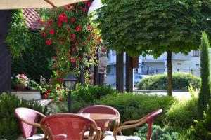 Vonkajšia záhrada v ubytovaní Park Hotel Pruhonice