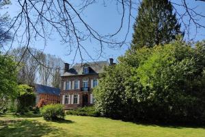 Galeriebild der Unterkunft Uw eigen boerderij bij Le Moulin de la Place in Hargicourt