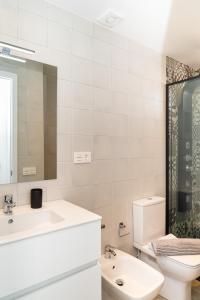 Vannituba majutusasutuses Casa Lucien - Newly refurbished apartment with swimming pool - Ideal for couples