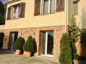 Gallery image of Chambre d'Hôtes "La Cabrière" in Salernes