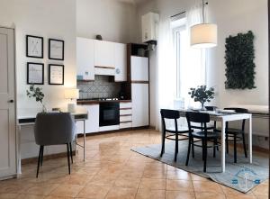 Kuchyň nebo kuchyňský kout v ubytování Appartamento Loft