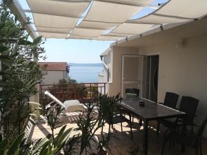 Balkón alebo terasa v ubytovaní Apartman Lidija Čiovo