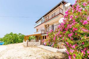 Gallery image of Apartment Dora in Primošten