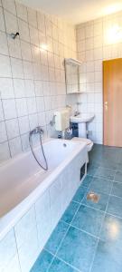 Apartments Villa Anna tesisinde bir banyo