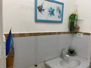 Vonios kambarys apgyvendinimo įstaigoje Mar de Vênus