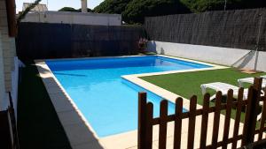 Piscine de l'établissement Cabaña Blanca Roche Lucía ou située à proximité