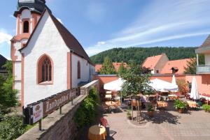 Imagen de la galería de Hotel Landgasthof zum Kaffelstein, en Kreuzwertheim