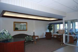 Lobby eller resepsjon på Clinton Inn & Suites