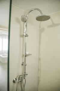 Et badeværelse på Tzoka's Apartments + 30 billeder