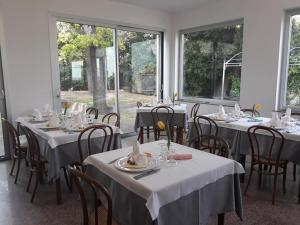 Restaurace v ubytování Hotel Le Querce