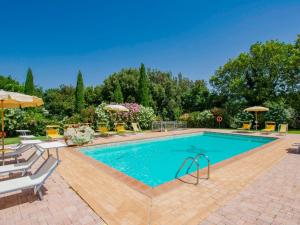 The swimming pool at or close to Holiday Home San Lorenzo-3 by Interhome