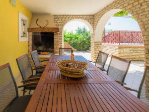 Posedenie v ubytovaní Holiday Home Duje & Mare by Interhome