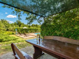 Zahrada ubytování Apartment Glavotok by Interhome