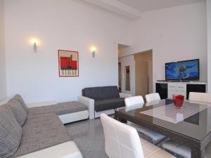 Posezení v ubytování Apartment Marko-2 by Interhome