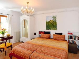 En eller flere senger på et rom på Apartment Villa Vivendi - VEN100 by Interhome