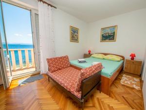 Postel nebo postele na pokoji v ubytování Apartment Jelka-1 by Interhome