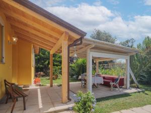 A garden outside Holiday Home Casina del Sole by Interhome