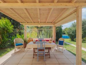 A garden outside Holiday Home Casina del Sole by Interhome