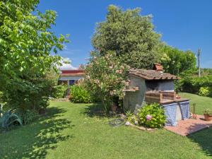 A garden outside Holiday Home Casina del Sole by Interhome