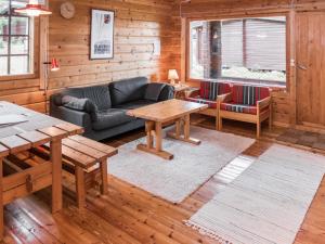 Et opholdsområde på Holiday Home Kelokaltiokylä 17 by Interhome