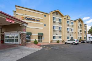 a car parked in front of a hotel at Comfort Inn Flagstaff Lucky Lane I-40 in Flagstaff