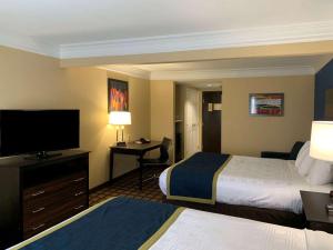 Katil atau katil-katil dalam bilik di Comfort Inn Saint Paul East