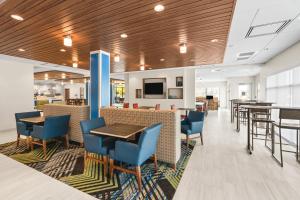 Foto de la galería de Holiday Inn Express & Suites - Suisun City, an IHG Hotel en Suisun City