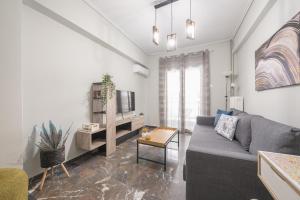Χώρος καθιστικού στο Stylish Suite by CloudKeys