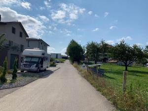 Fotografie z fotogalerie ubytování C&C motorhome/RV/caravan/van park v destinaci La Sonnaz
