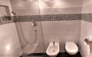 Koupelna v ubytování B&B Gasthaus Lieg