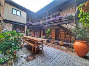 Budova, v ktorej sa hostel nachádza