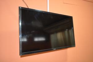 Televisi dan/atau pusat hiburan di Apartamentos y Hostal RUDON #1