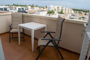 Balkón alebo terasa v ubytovaní 2 Bed Penthouse with large solarium and sea views
