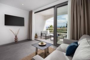 Μια τηλεόραση ή/και κέντρο ψυχαγωγίας στο Holiday in Bol **** blue +7 φωτογραφίες