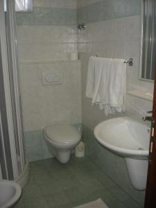 Koupelna v ubytování Hotel La Rusticana