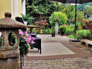 Ogród w obiekcie Villa Komposch - adults only