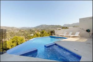 Bazén v ubytování Luxury Villa in Frigiliana - Villa Maui nebo v jeho okolí