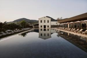 Bazén v ubytování The Olivar Suites nebo v jeho okolí