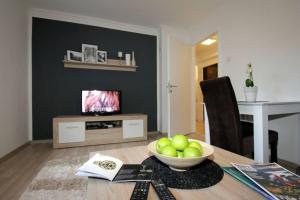 Una televisión o centro de entretenimiento en Sarajevo Pearl