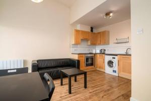 GuestReady - Fantastic Apartment W/ Balcony and Riverview!