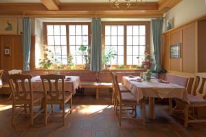 Restaurace v ubytování TIPTOP Hotel Garni Pfauen