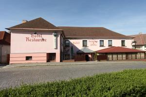 Photo de la galerie de l'établissement Hotel U Jiřího, à Humpolec